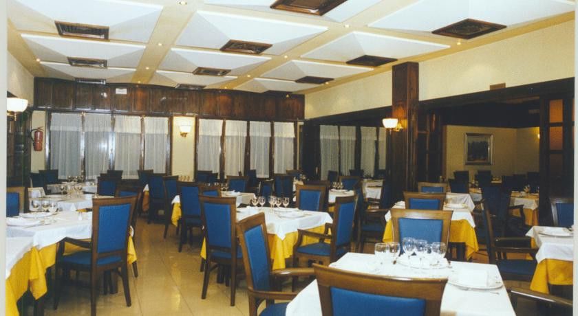 Hotel Restaurante Emilio Hellín Eksteriør billede